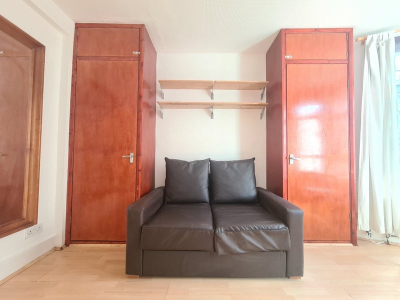 Flat Adelaide Grove in Greater London