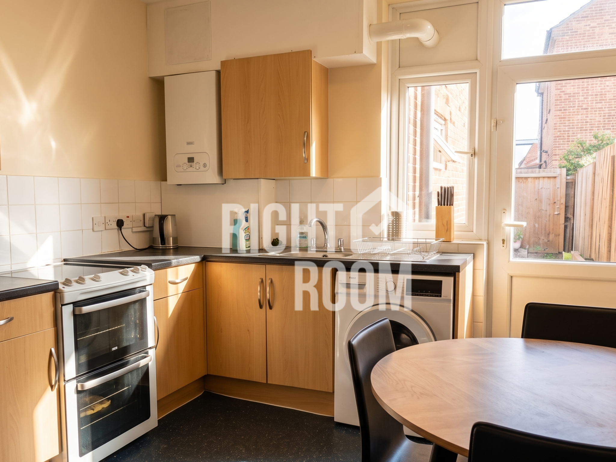 Room Tynemouth Road in Greater London