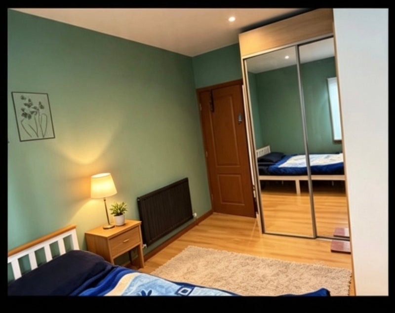 Room Glebe Street in Wakefield