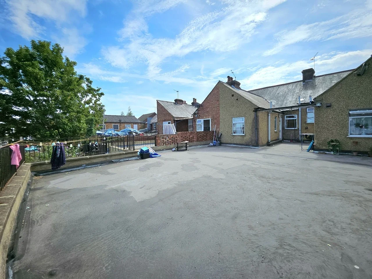 Flat Marsh Road in Luton