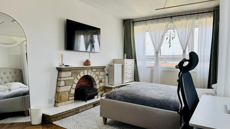 Room Leather Lane in Greater London