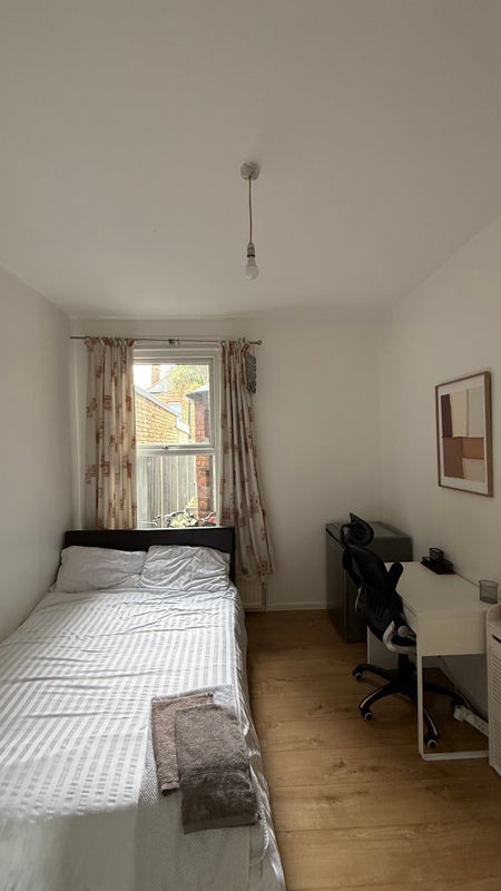 Room Noel Park Road in Greater London