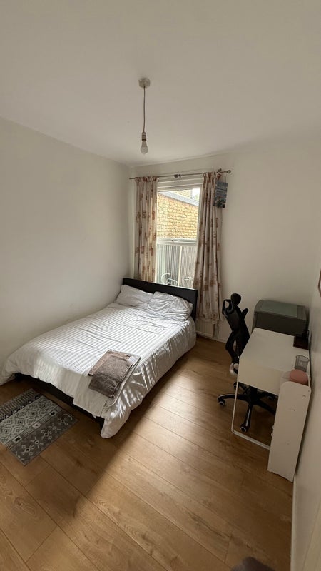 Room Noel Park Road in Greater London