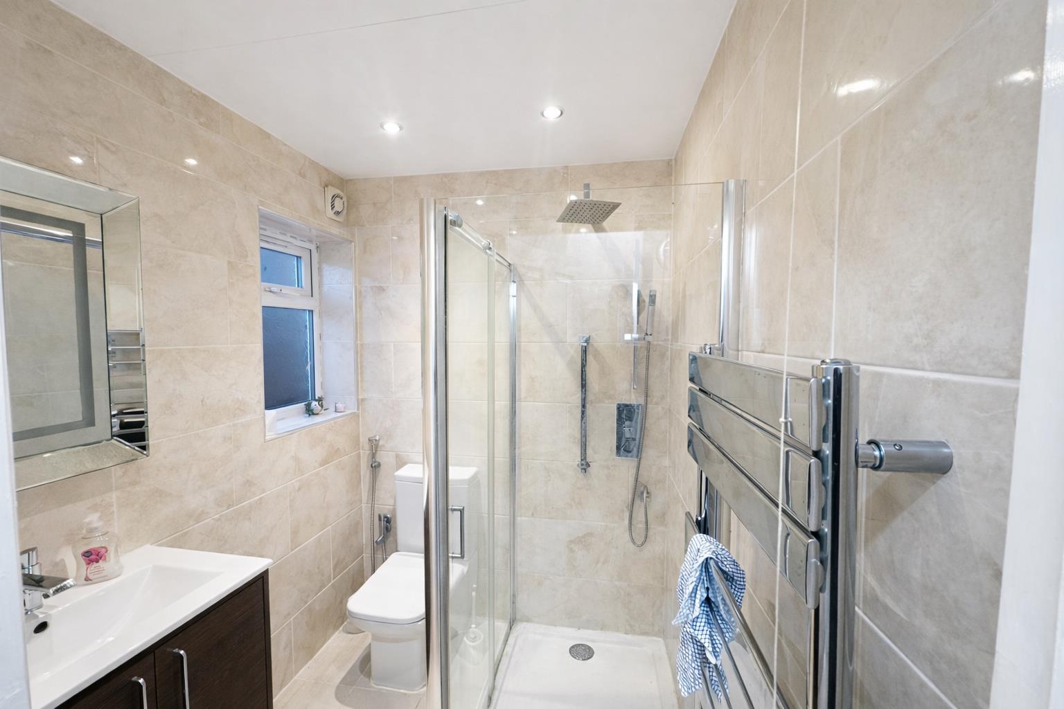 Room Dane Road in Borough of Spelthorne