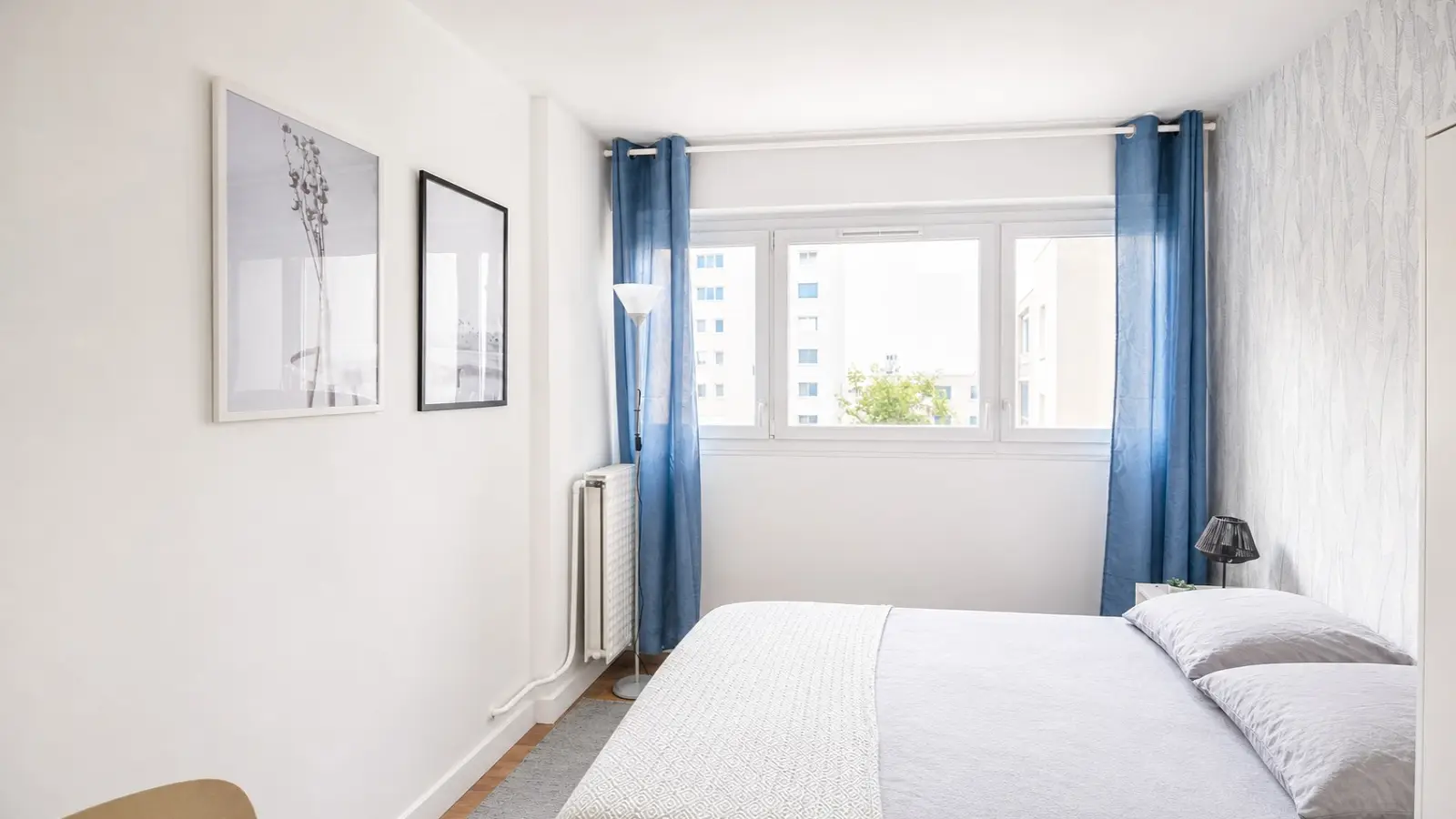 Room Rue d'Alsace in Levallois-Perret