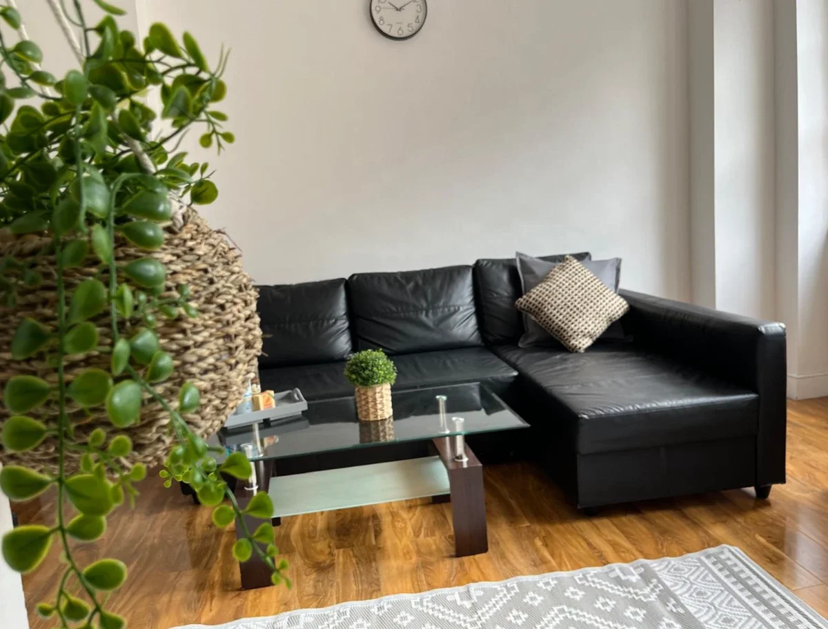 Flat Caledonian Road in Greater London