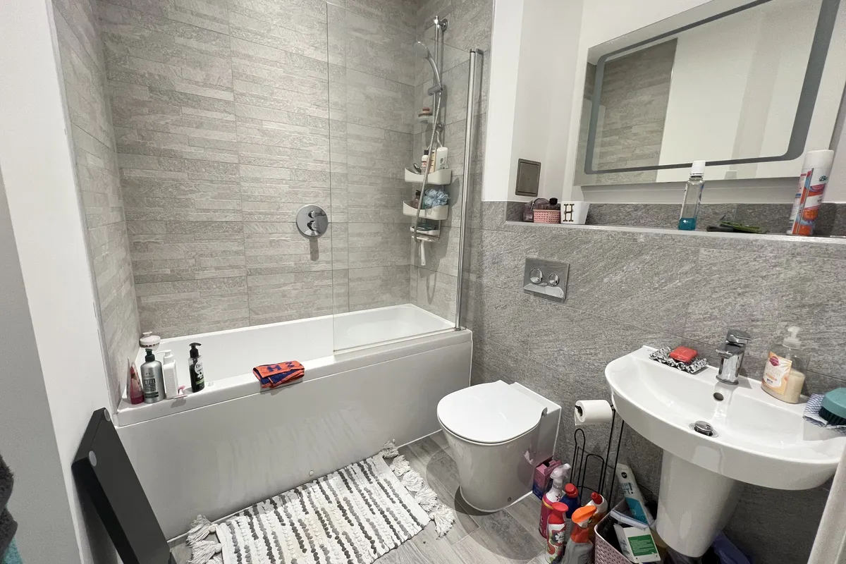 Flat Edinburgh Way in Harlow