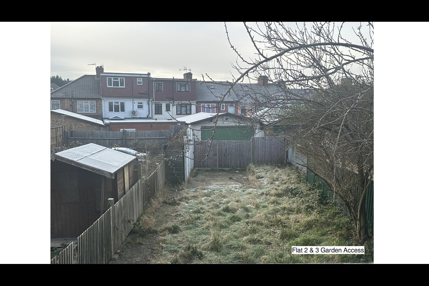 House Cairnfield Avenue in Greater London