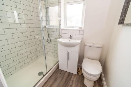 Room Collingwood Road in Portsmouth