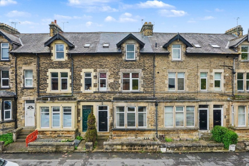 Flat Dragon Road in Harrogate