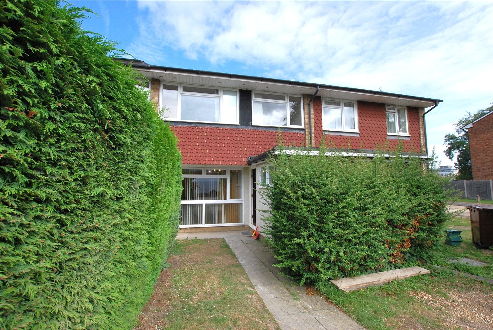 House Guildford Park Road in Guildford