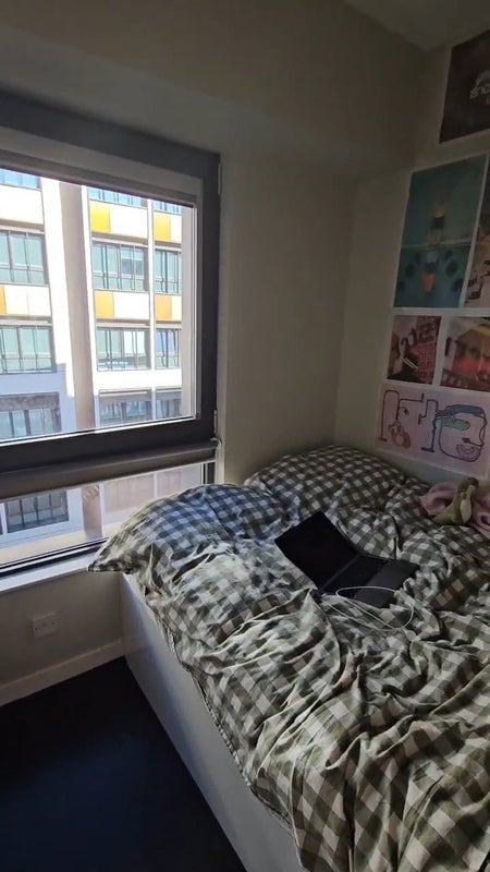 Room Paul Street in Greater London