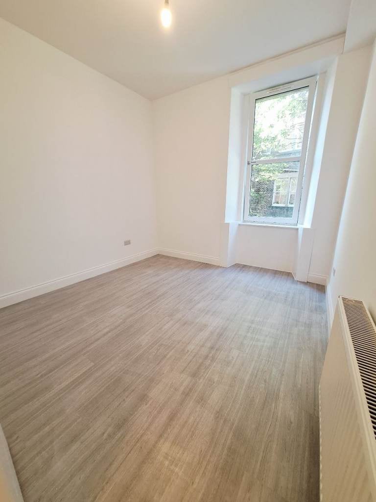 Flat Caledonian Place in City of Edinburgh