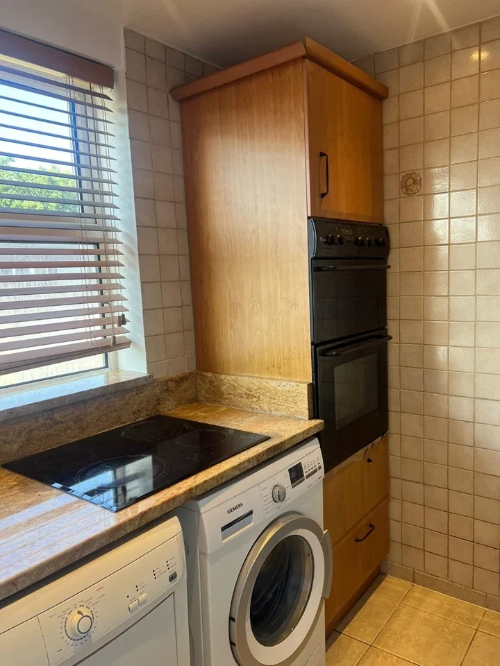 Room Fairview Court in Greater London