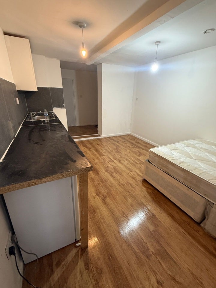 Room Vincents Path in Greater London