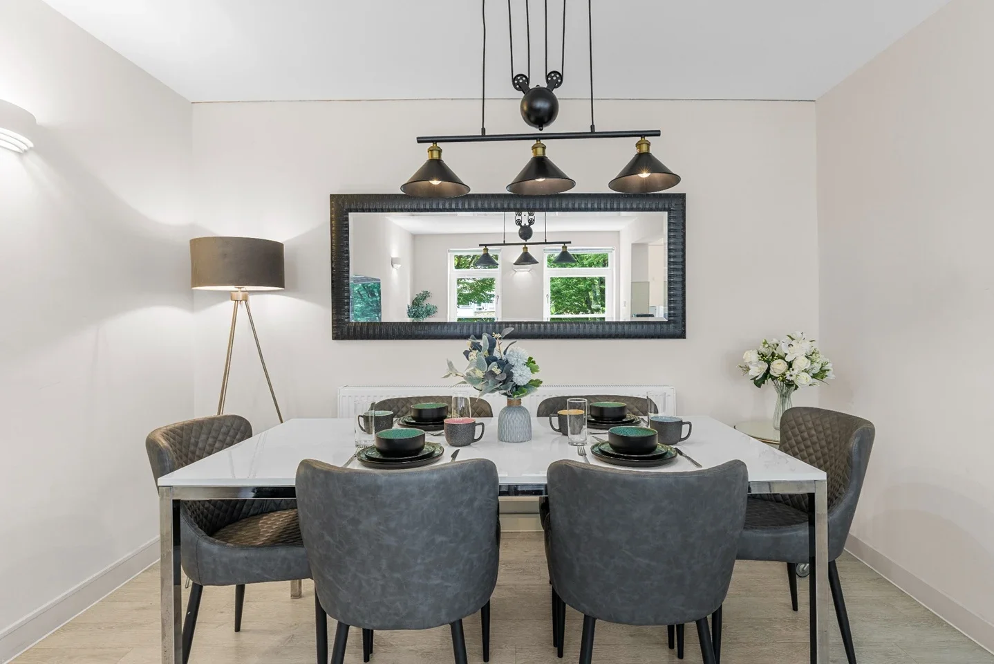 Flat Brondesbury Road in Greater London