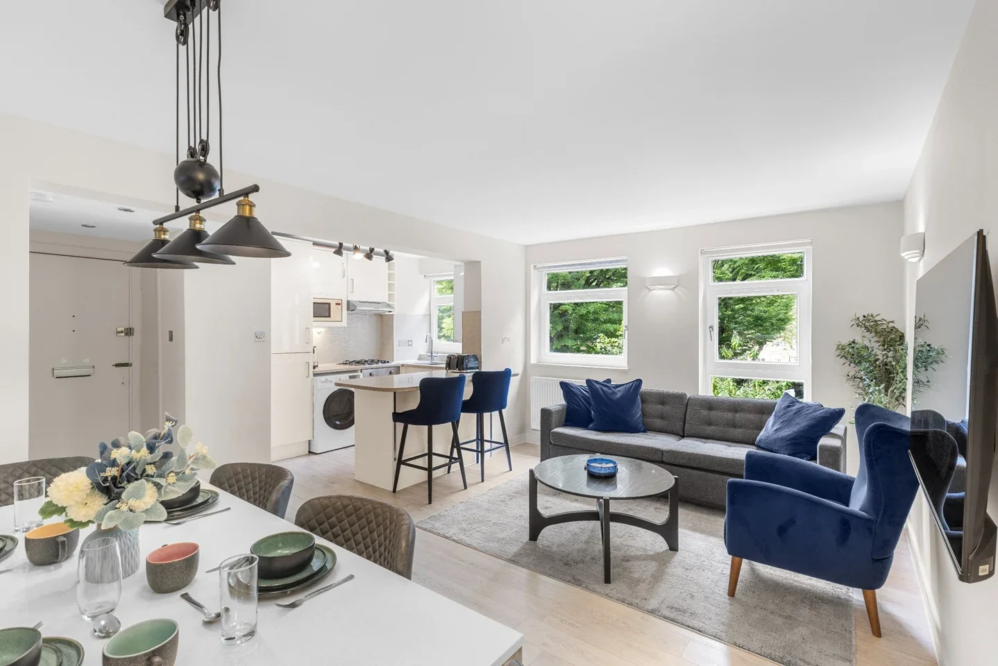 Flat Brondesbury Road in Greater London