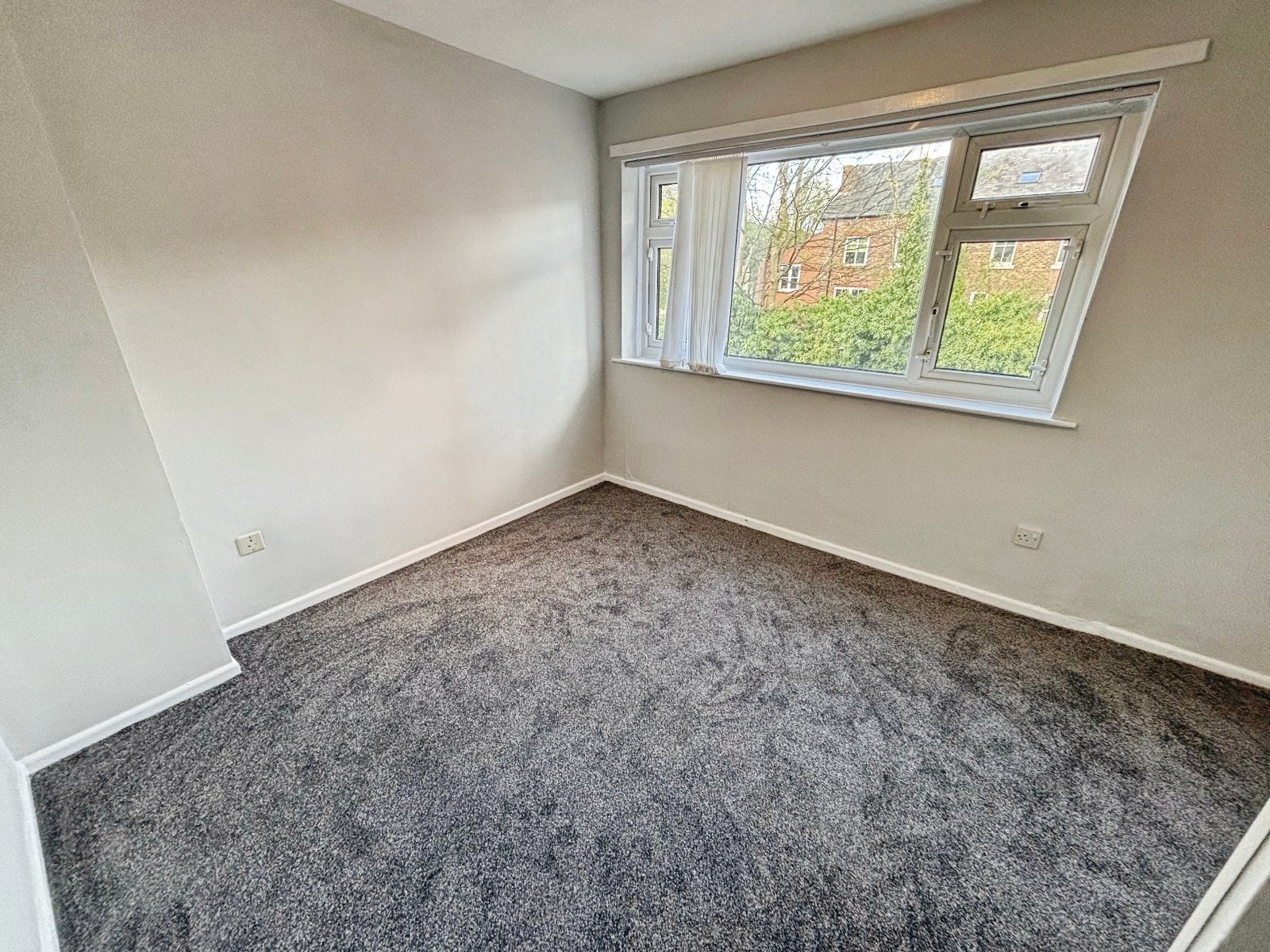 Flat Aldborough Close in Manchester