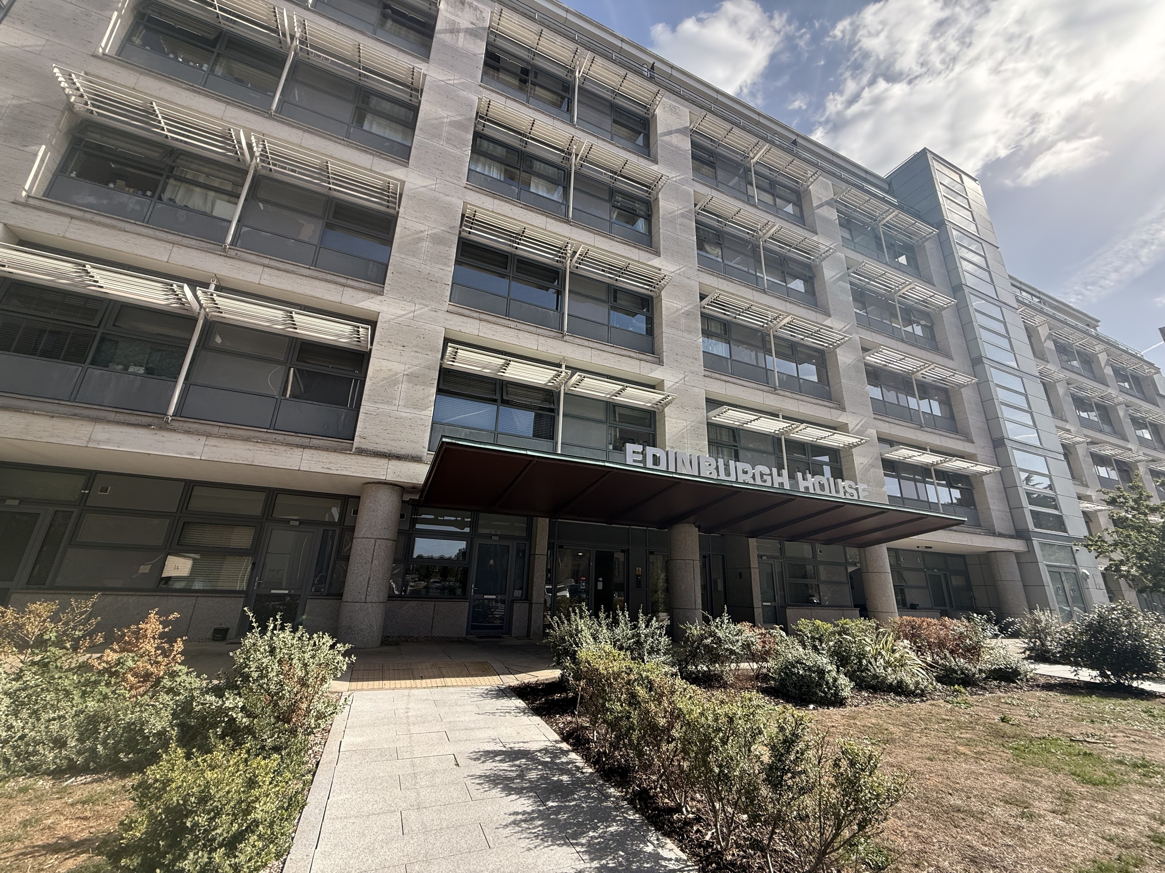 Flat Edinburgh Way in Harlow