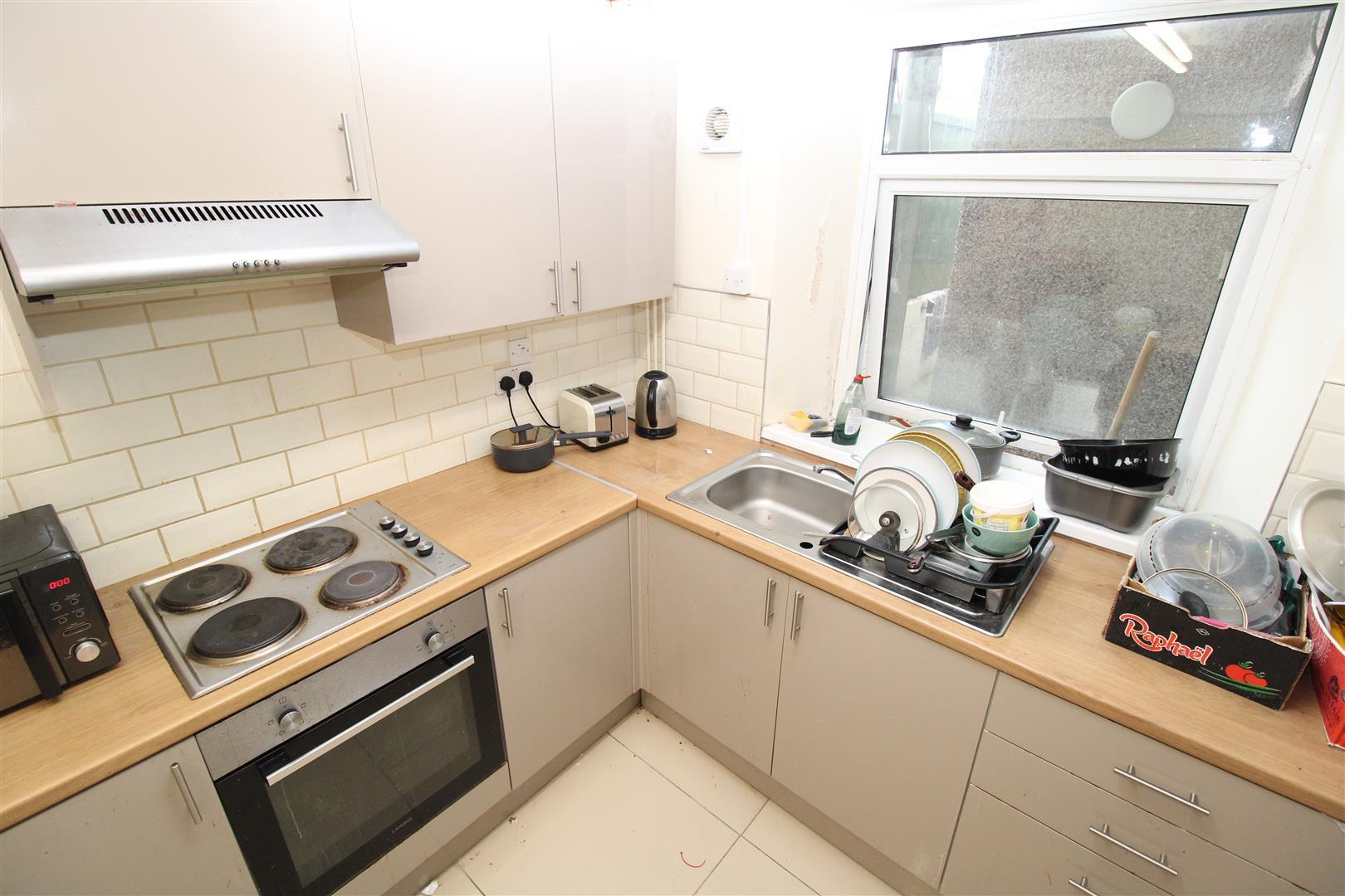Flat A4058 in Pontypridd