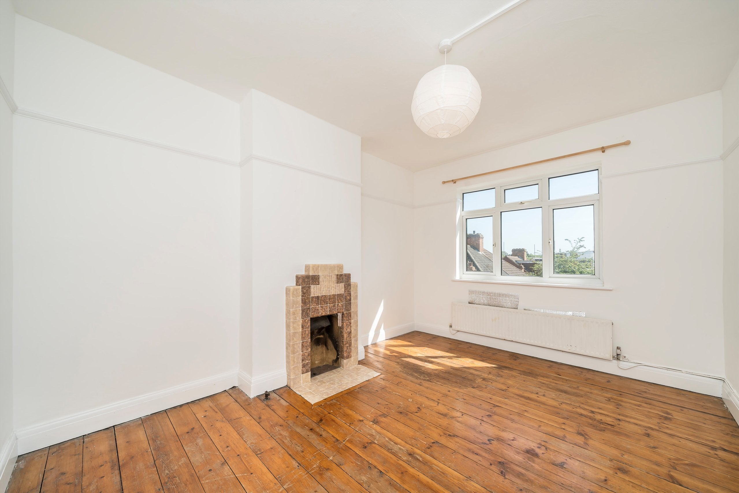 Flat Shooters Hill Road in Greater London