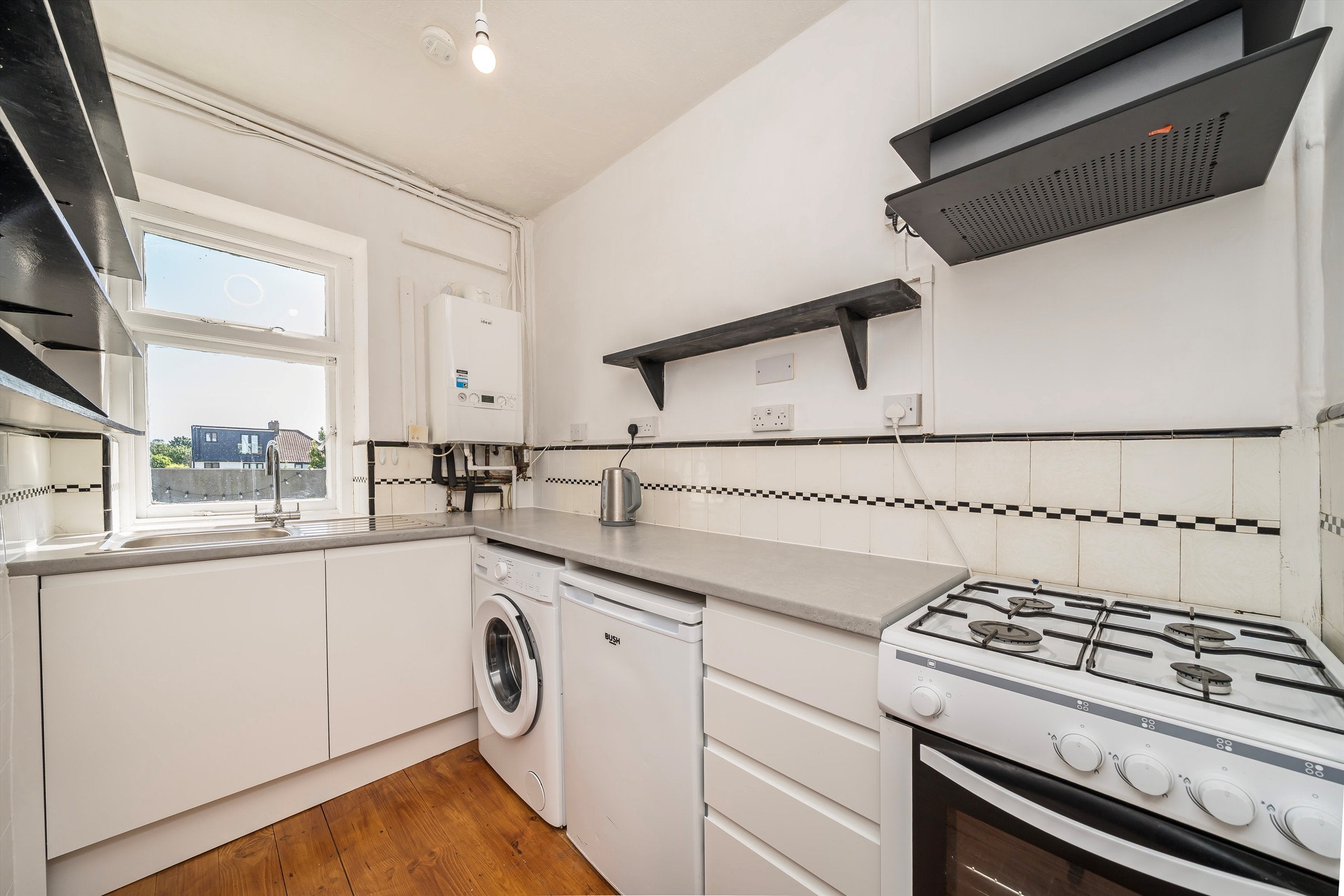 Flat Shooters Hill Road in Greater London