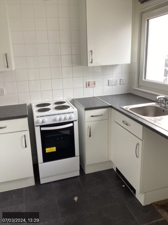 Flat Bramley Close in Greater London