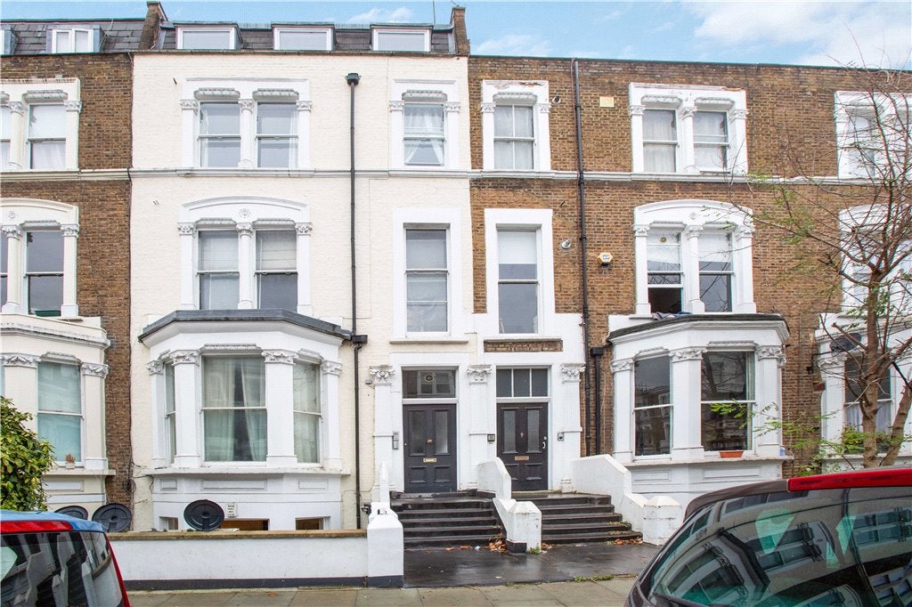 Flat Sinclair Road in Greater London