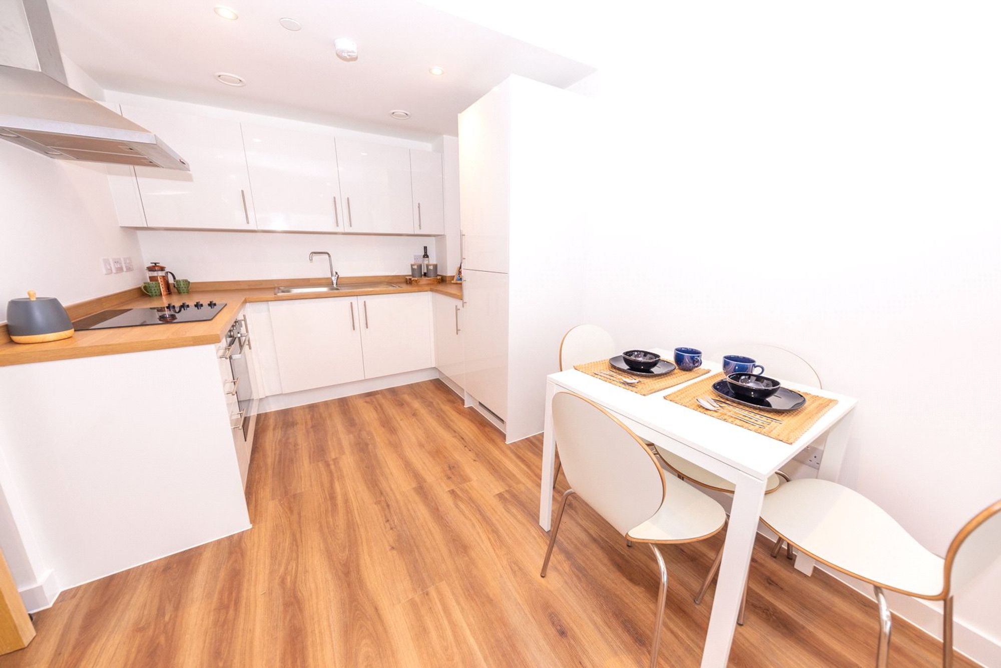 Flat Elmira Way in Salford