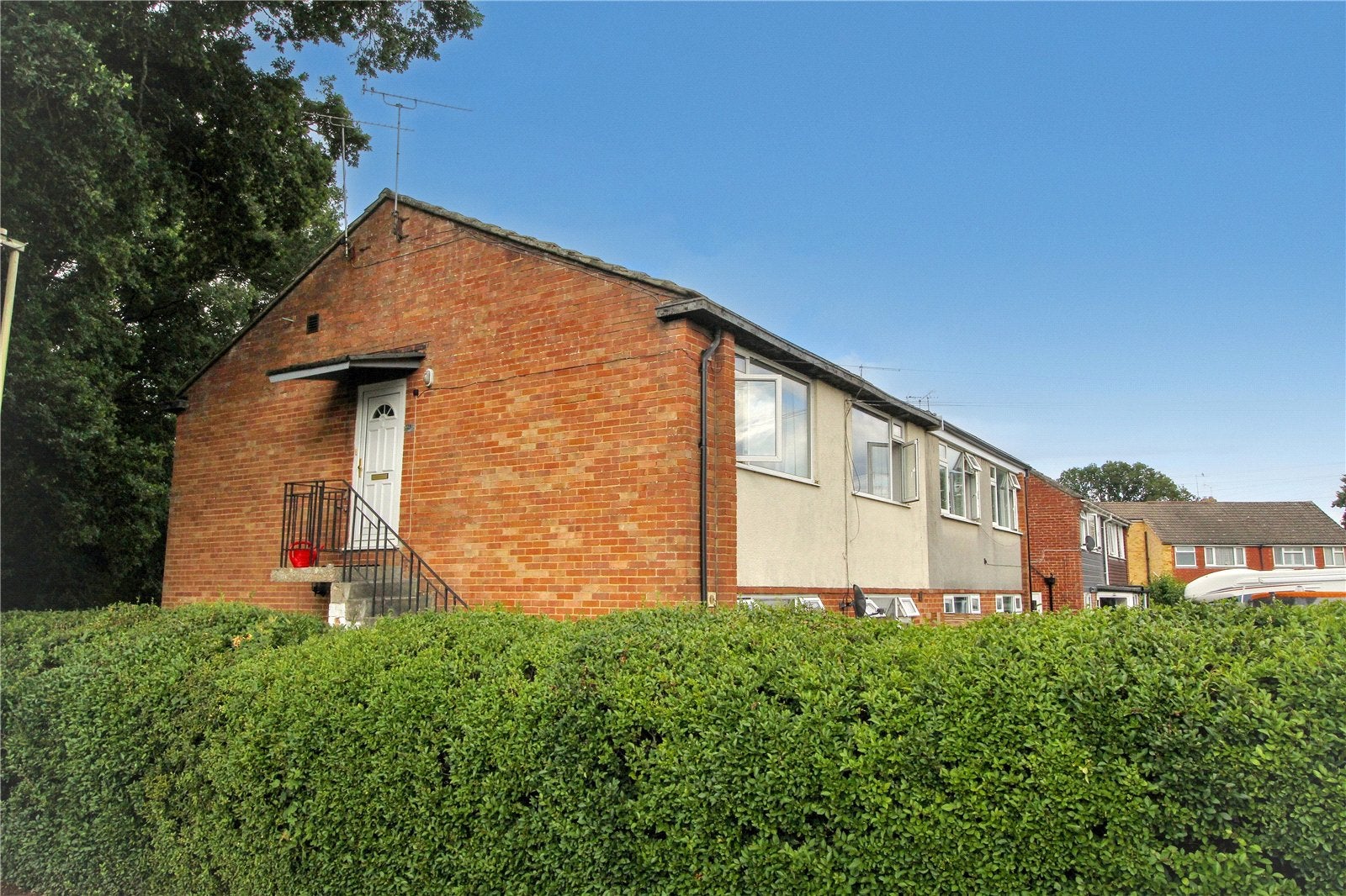 Flat Washford Lane in East Hampshire