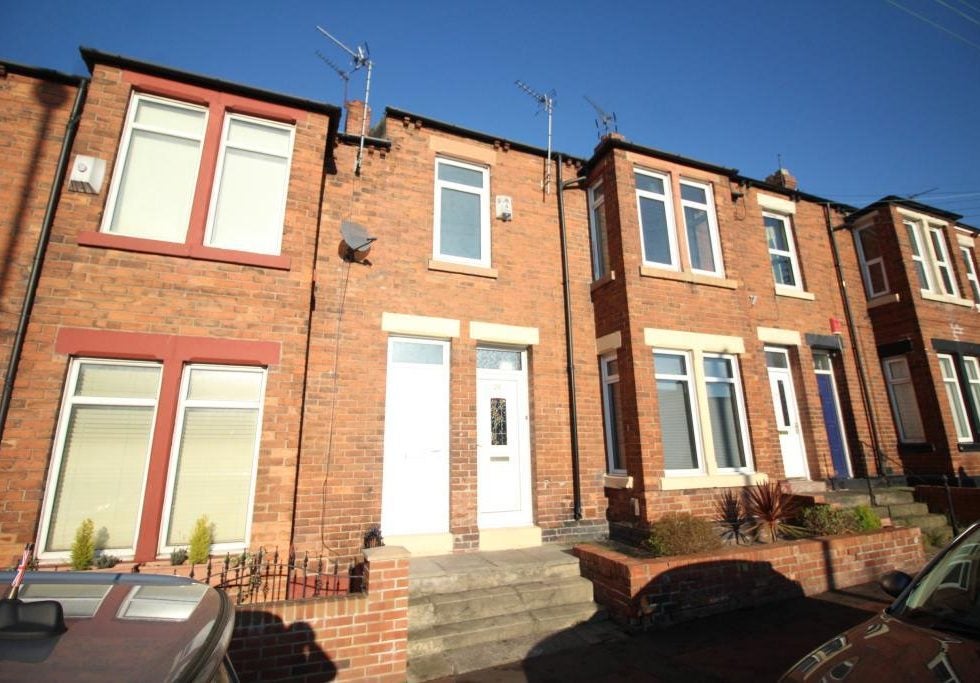 Flat Gladstone Terrace in Crook