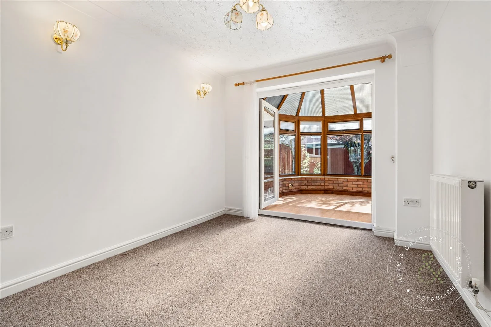 Flat Treseder Way in Cardiff