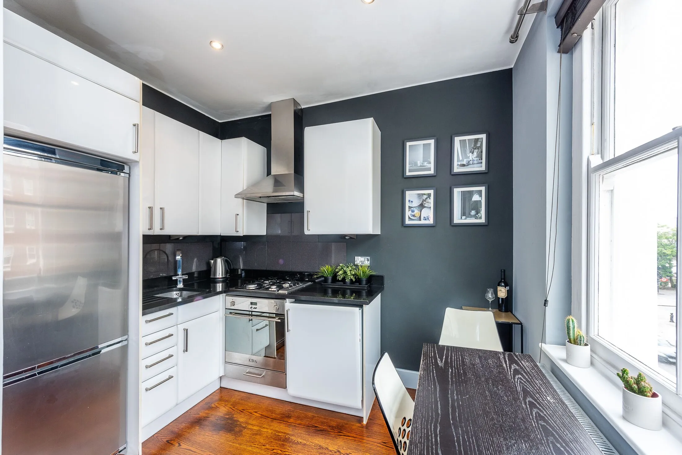 Flat Oakley Street in Greater London