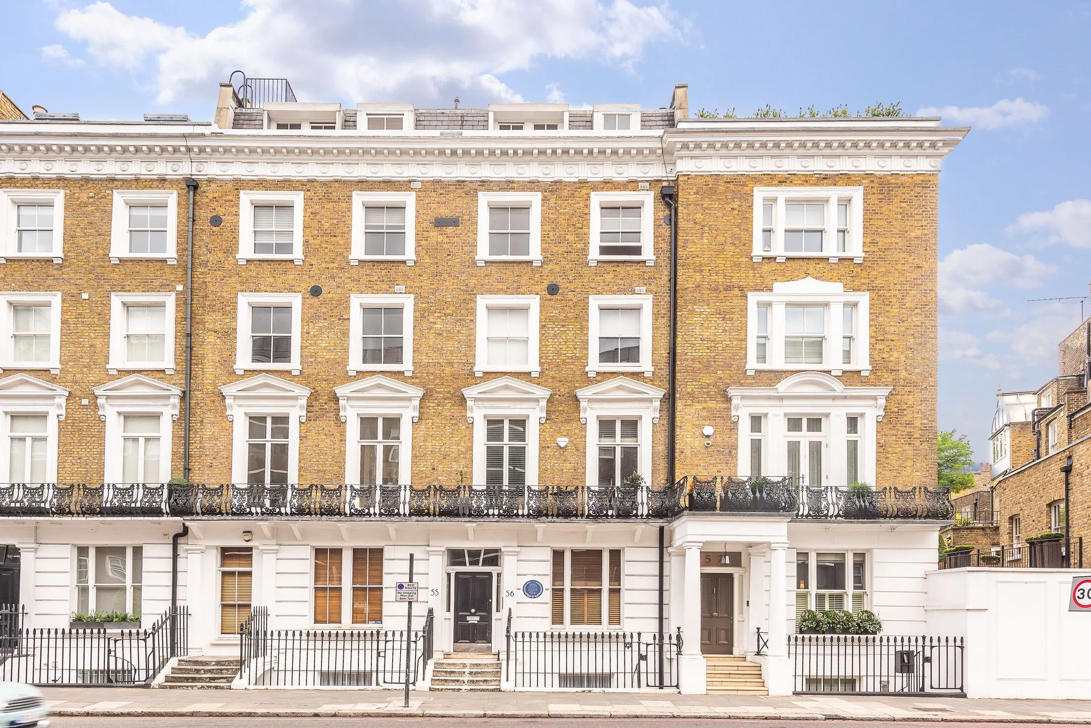 Flat Oakley Street in Greater London