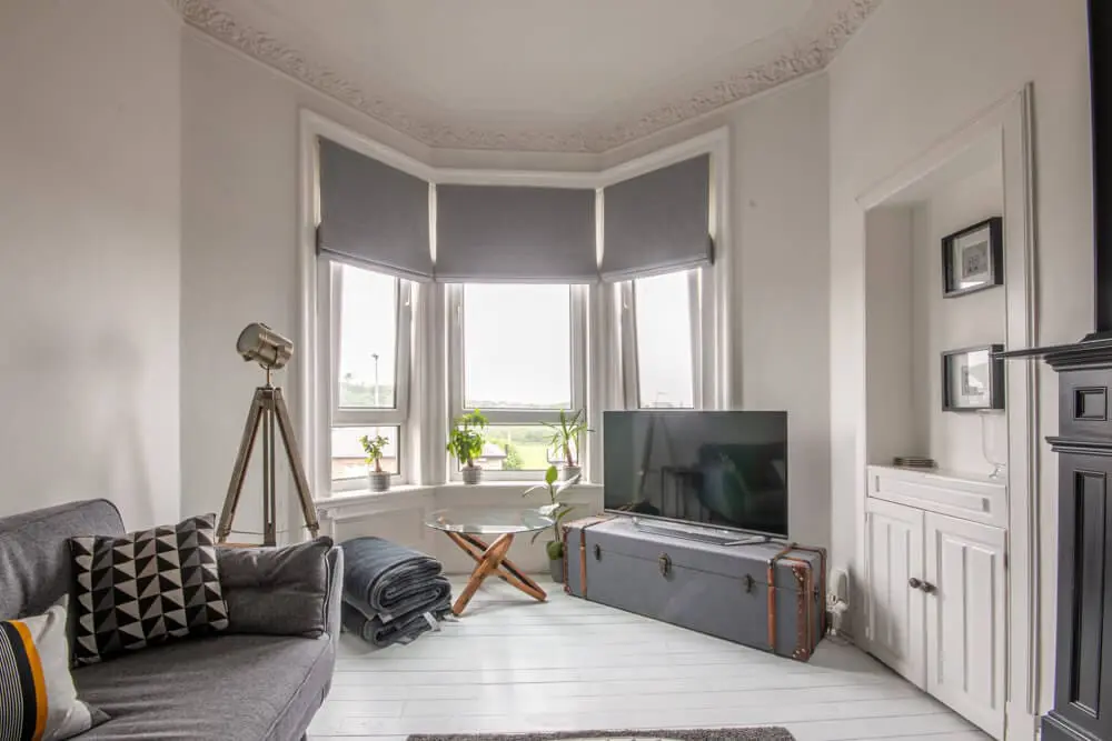 Flat Lochend Road in City of Edinburgh