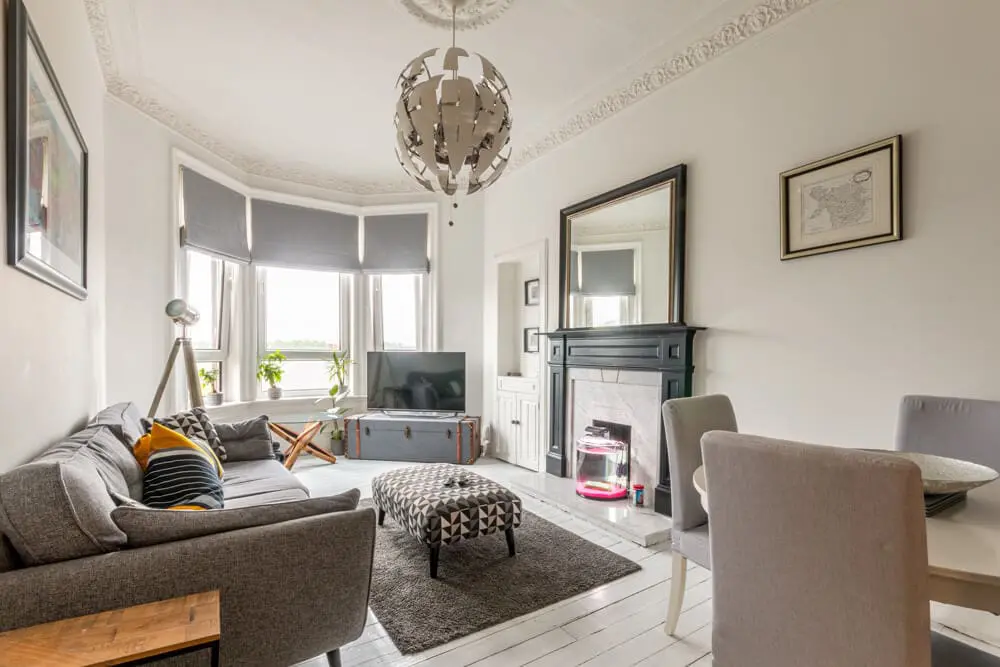 Flat Lochend Road in City of Edinburgh