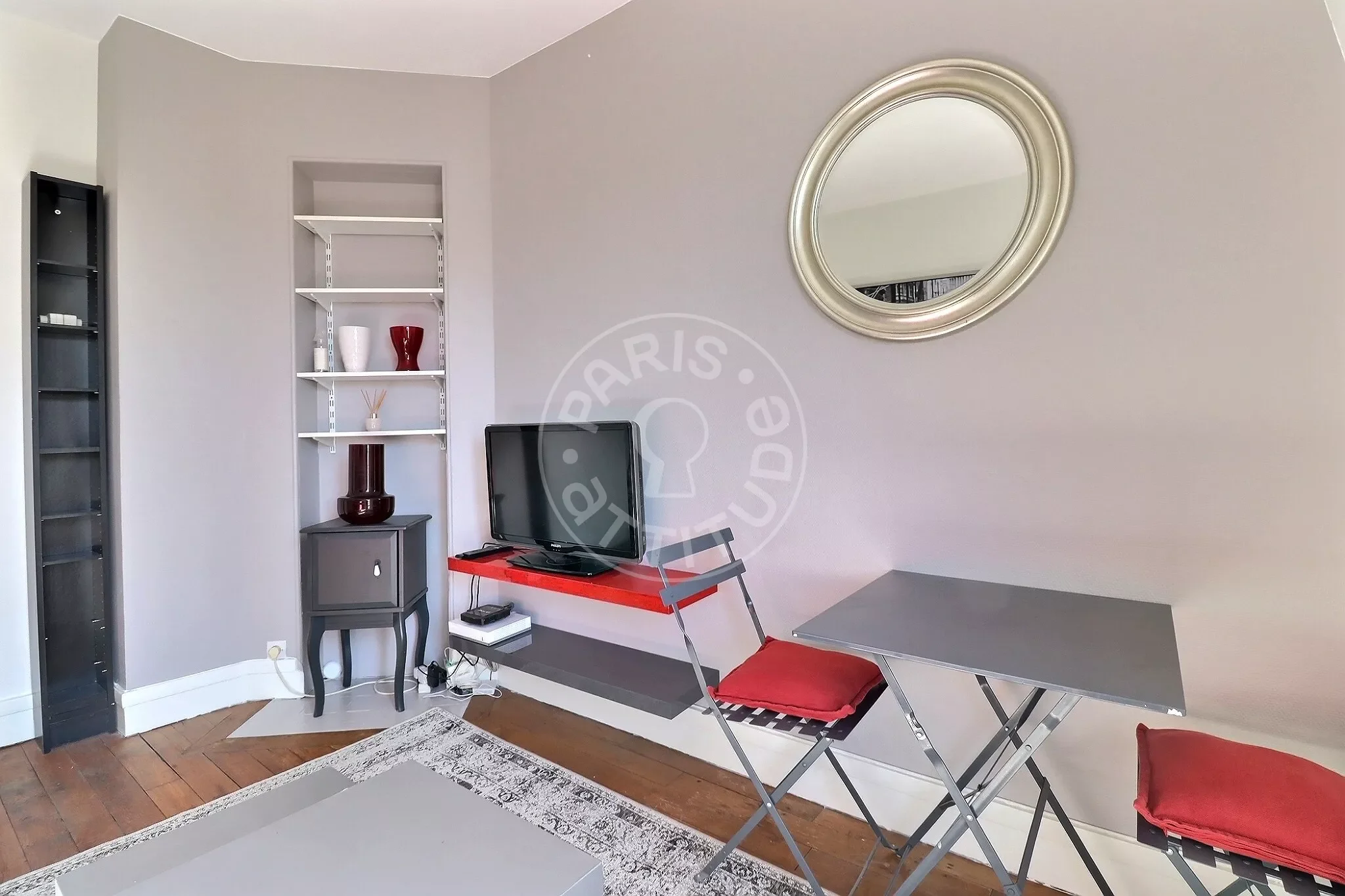 Flat Rue Baron in Paris