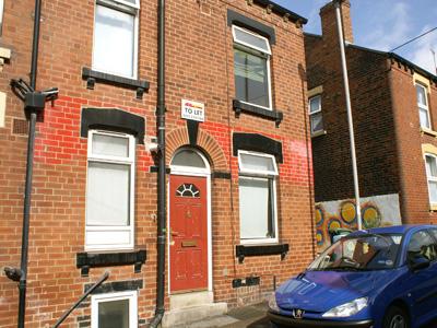 House Kelsall Grove in Leeds