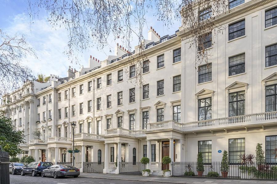 Flat Hyde Park Square in City of Westminster