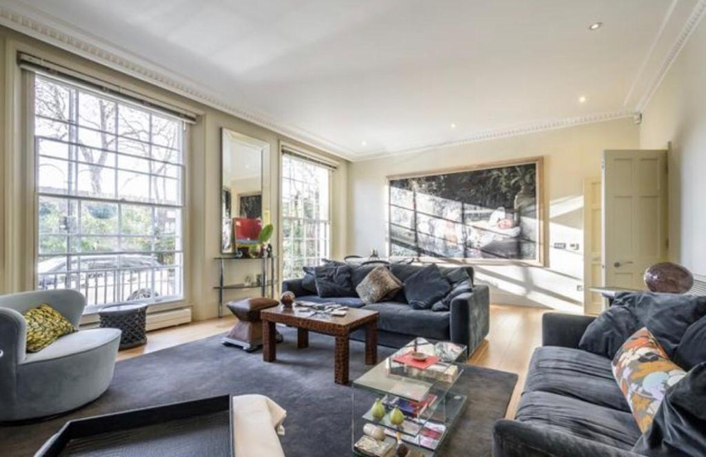 Flat Hyde Park Square in City of Westminster