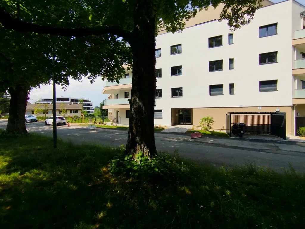 Flat Route de Saint-Julien en Genevois in Valleiry