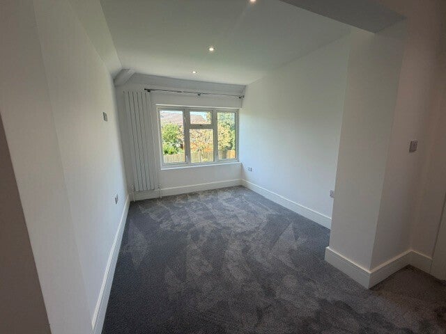 House Epsom Close in Tonbridge and Malling