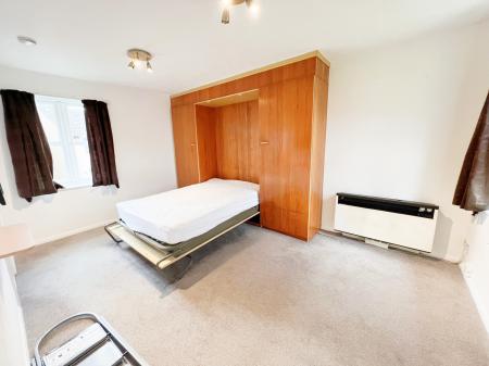 Flat Tugby Place in Chelmsford