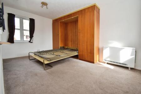 Flat Tugby Place in Chelmsford