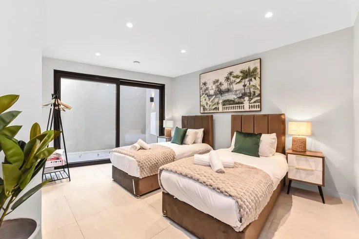 House Letchford Gardens in Greater London