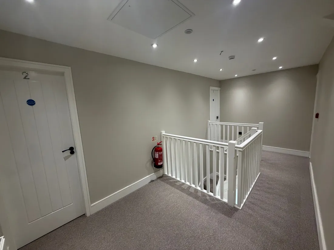 Room Neath Road in Swansea