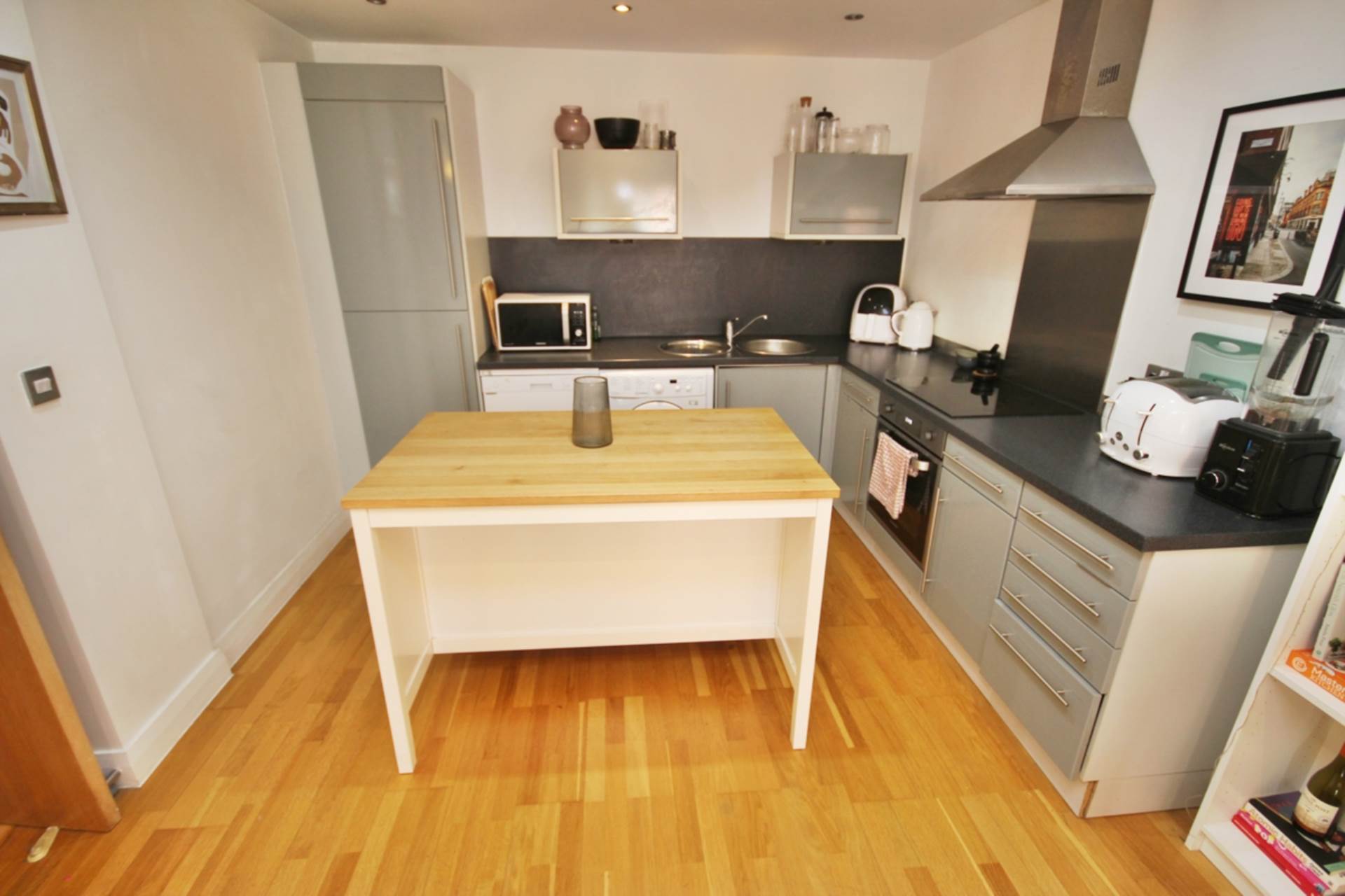 Flat Ellesmere Street in Manchester