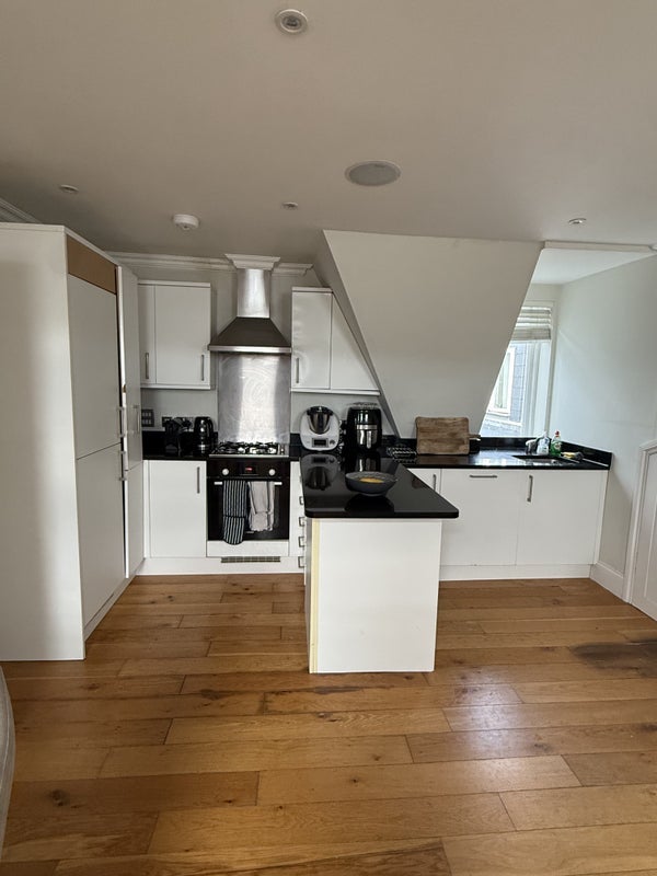 Room Balham Park Road in Greater London