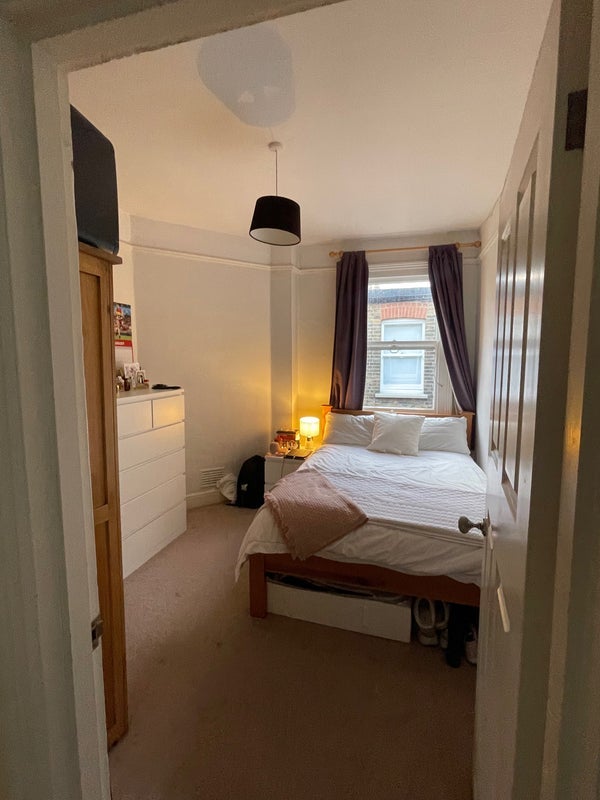 Room Castellain Road in City of Westminster