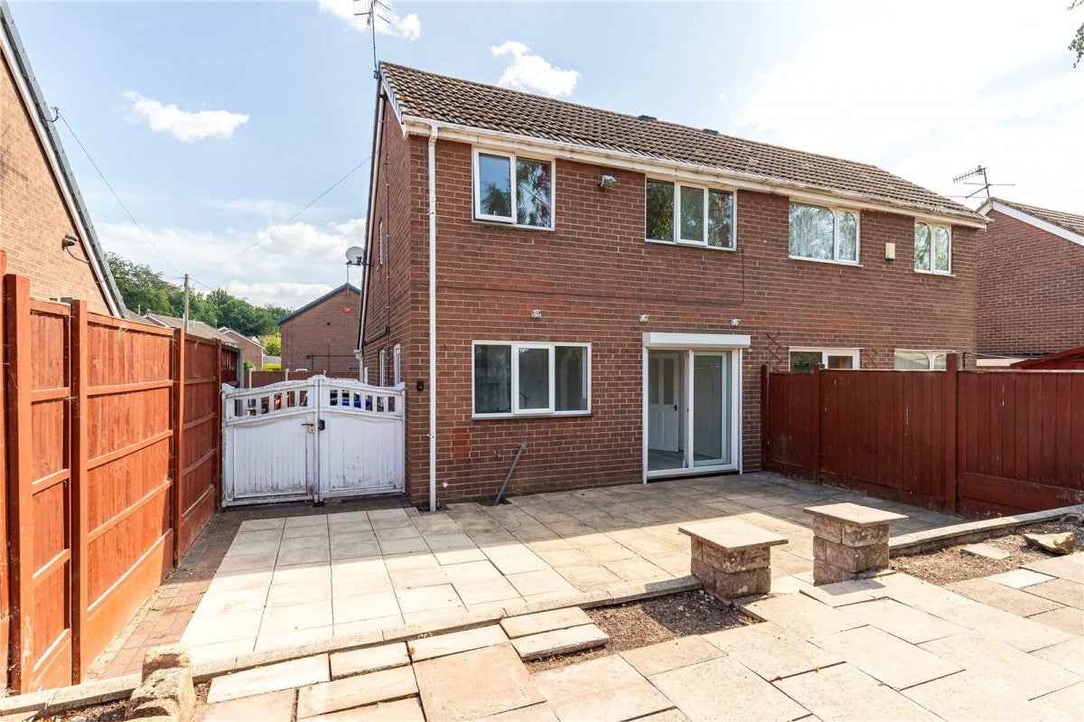 House Malstone Avenue in Stoke-on-Trent